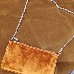 Chic Tan Suede Crossbody Bag with Chain Strap